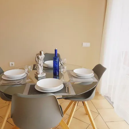 Lina Mogan Apartman