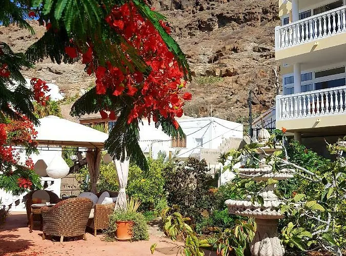 Lina Mogan * Puerto De Mogan